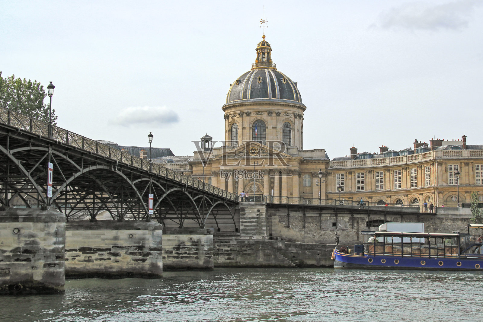 法兰西学院，塞纳河对天照片摄影图片