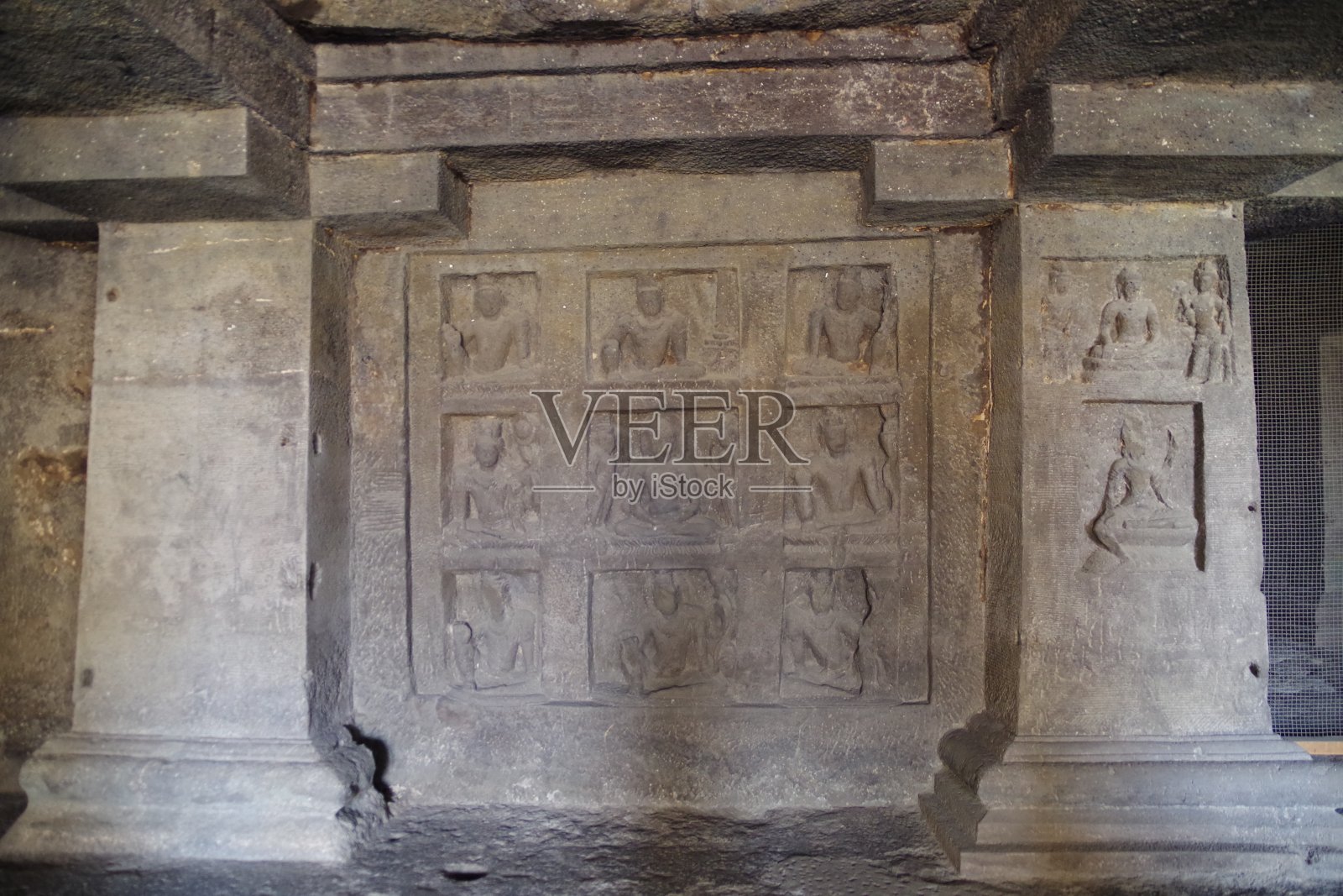 印度的艾罗拉洞穴照片摄影图片