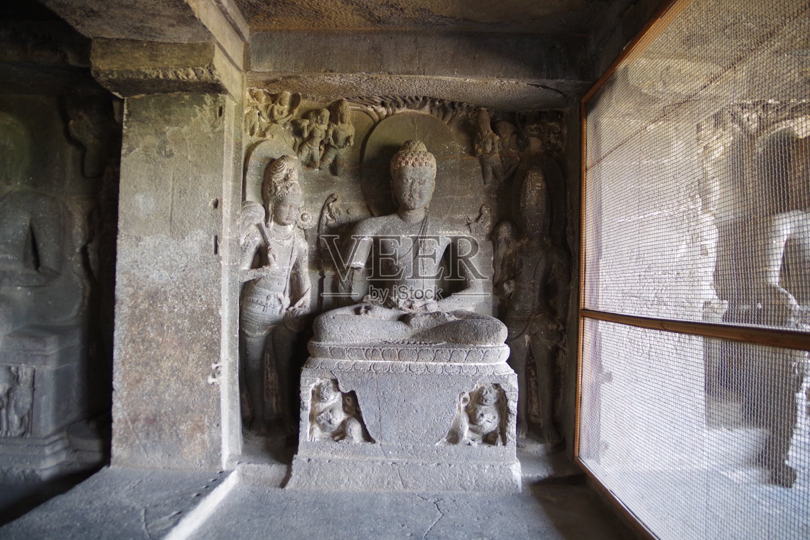 印度的艾罗拉洞穴照片摄影图片