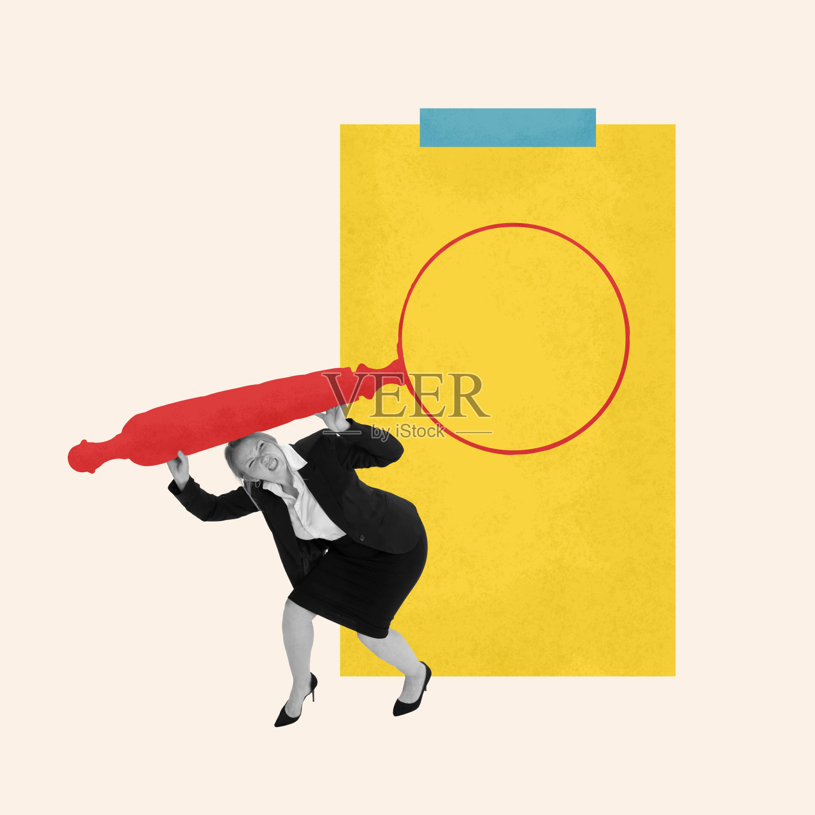 当代艺术拼贴。商务女士拿着巨大的放大镜站在充满活力的文件夹旁，没有任务。分析。照片摄影图片