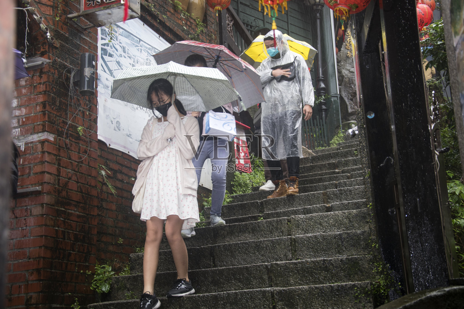 美丽的九分传统老街,红灯笼装饰照片摄影图片