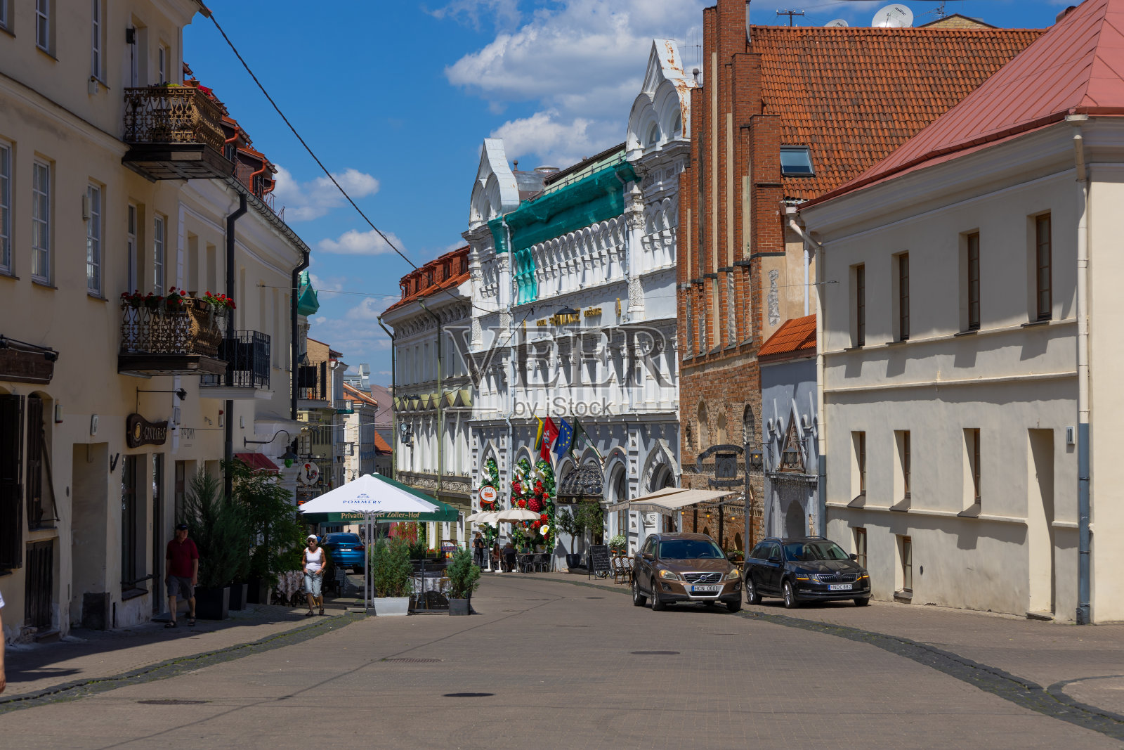 黎明门前的街道照片摄影图片