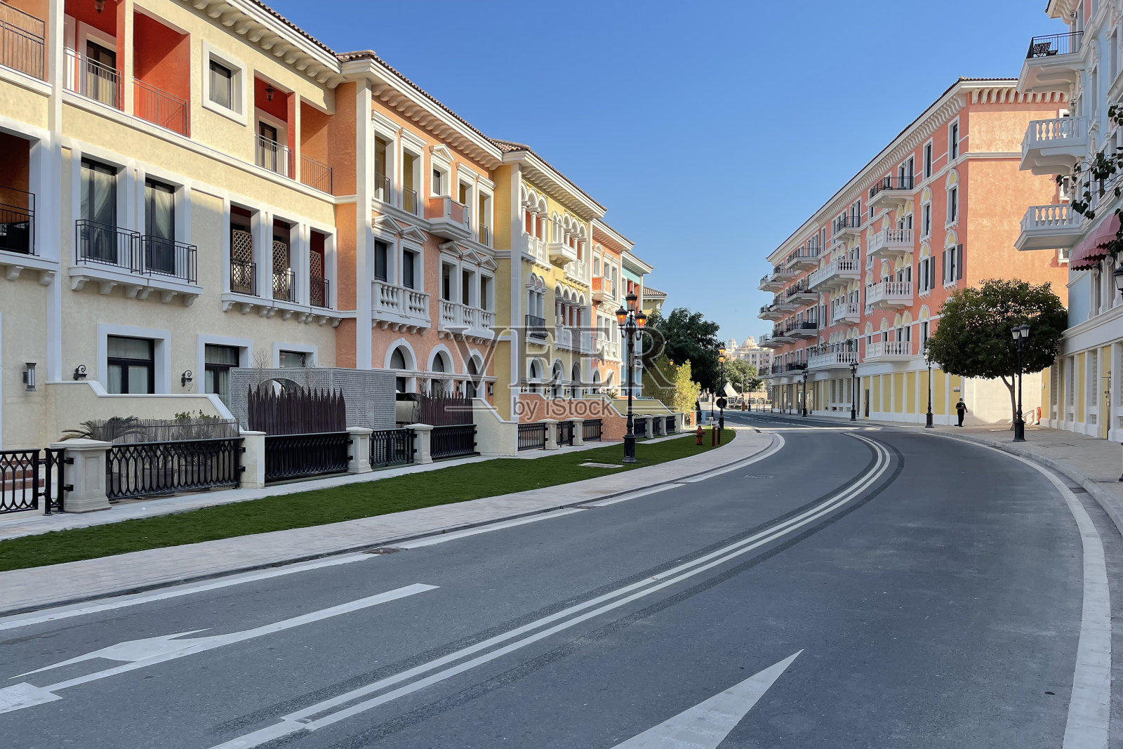 珍珠岛的坎儿井。这是卡塔尔国自己的小威尼斯。照片摄影图片