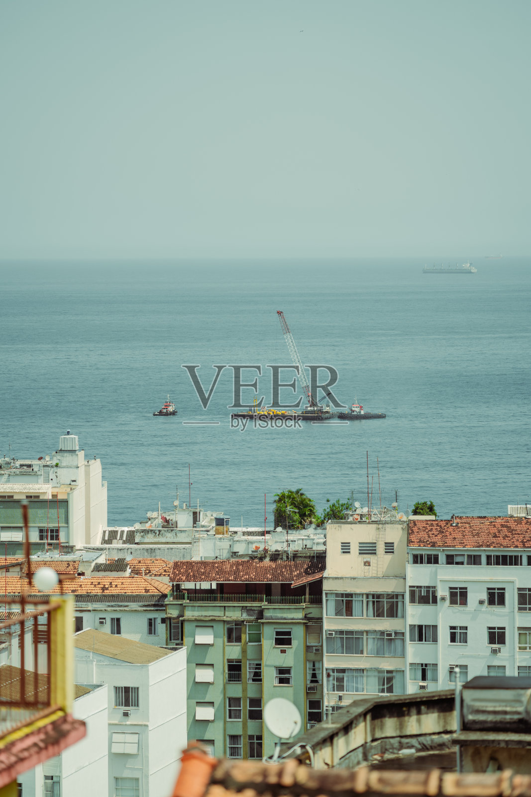 近海工程驳船照片摄影图片