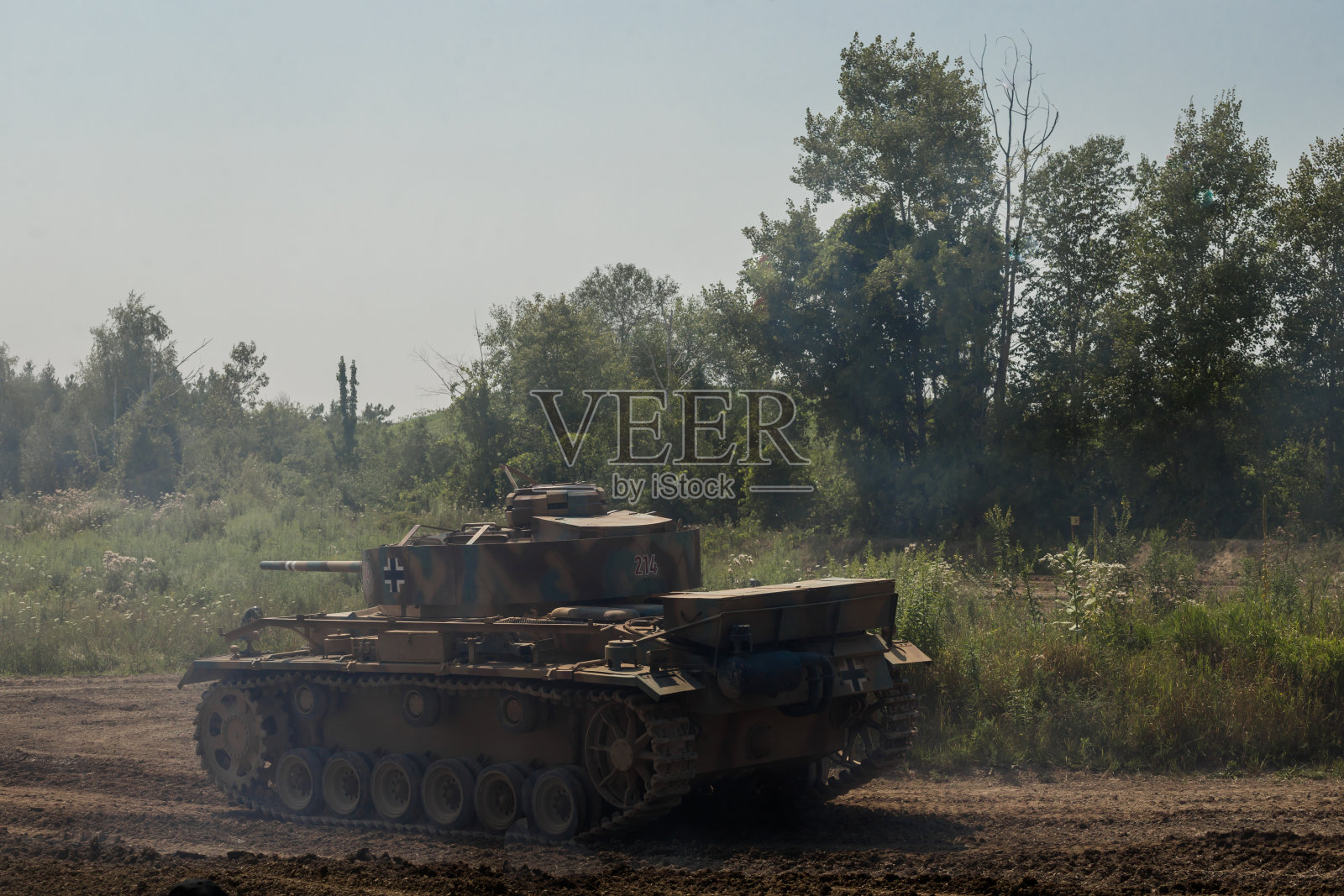 三号坦克——二战时期战场上的德国坦克。照片摄影图片