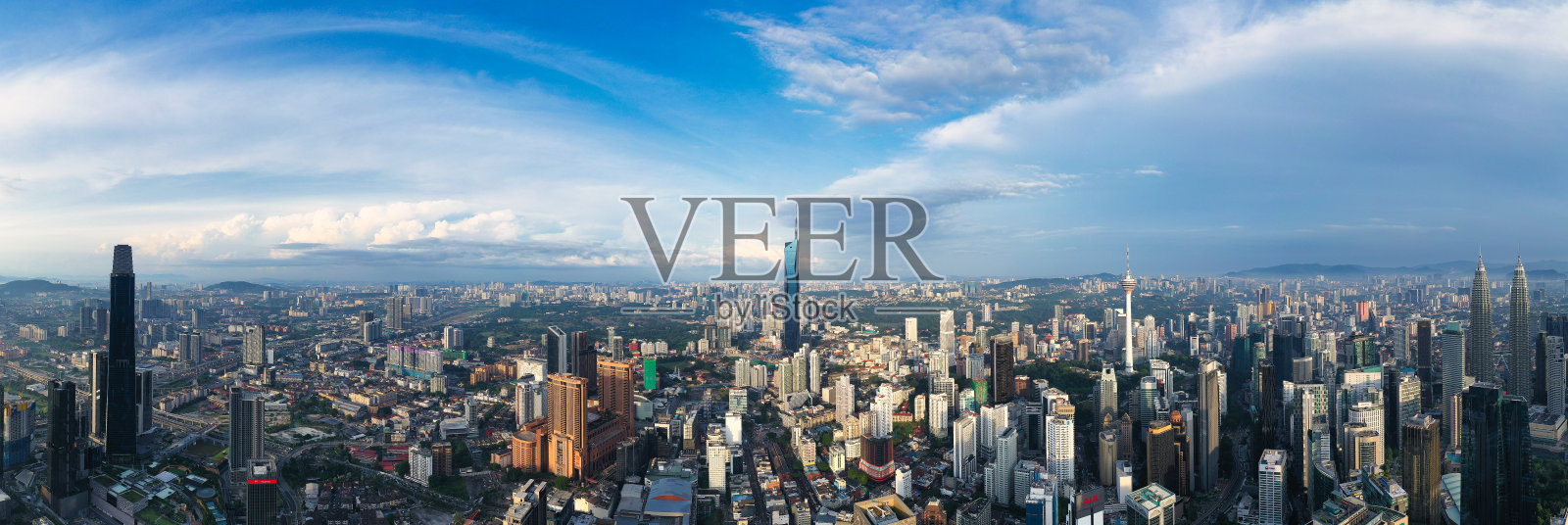 全景荣耀:吉隆坡在日出时的广阔天际线照片摄影图片