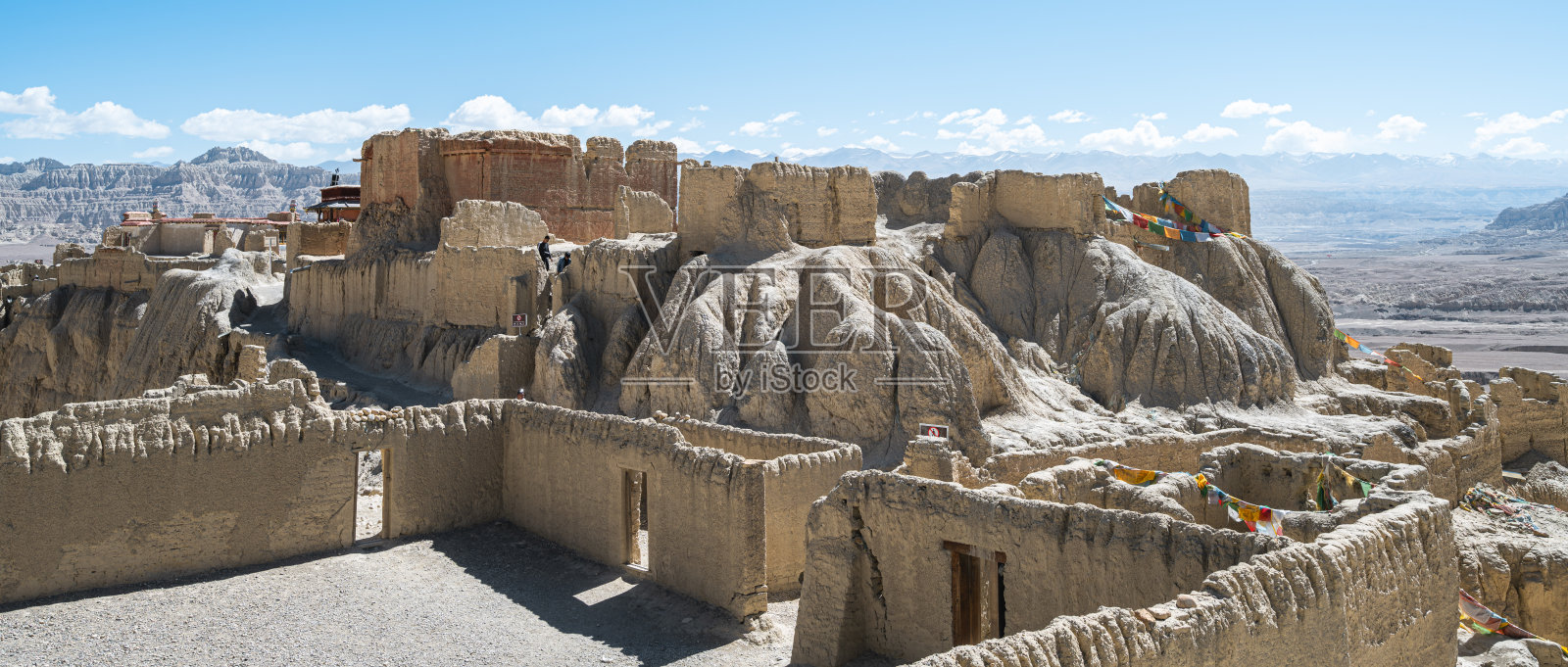 中国西藏阿里地区赞达县的古格王国遗址照片摄影图片