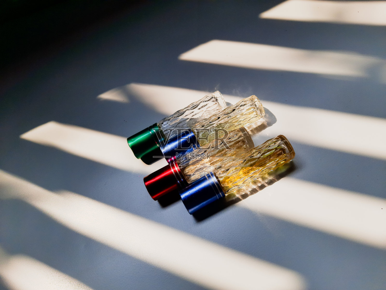 香水瓶照片摄影图片