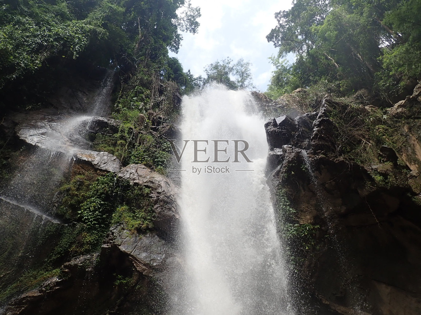 泰国的莫法瀑布照片摄影图片