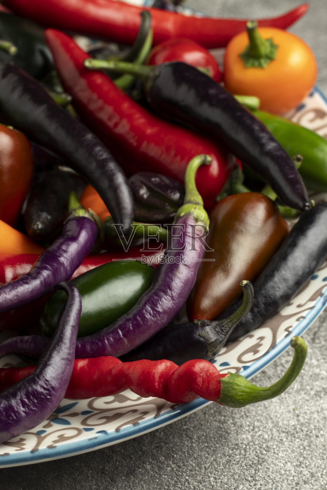 混合辣椒，墨西哥胡椒和布埃纳穆拉塔辣椒。照片摄影图片