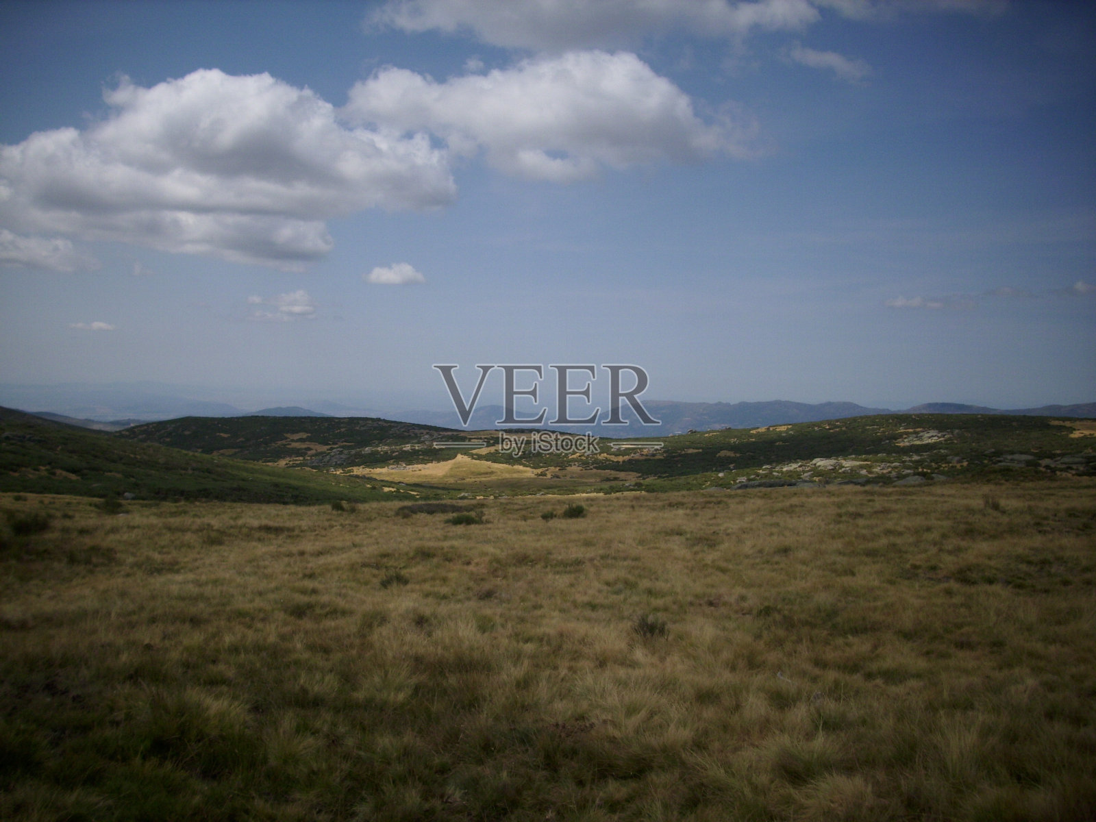 夏天的山照片摄影图片