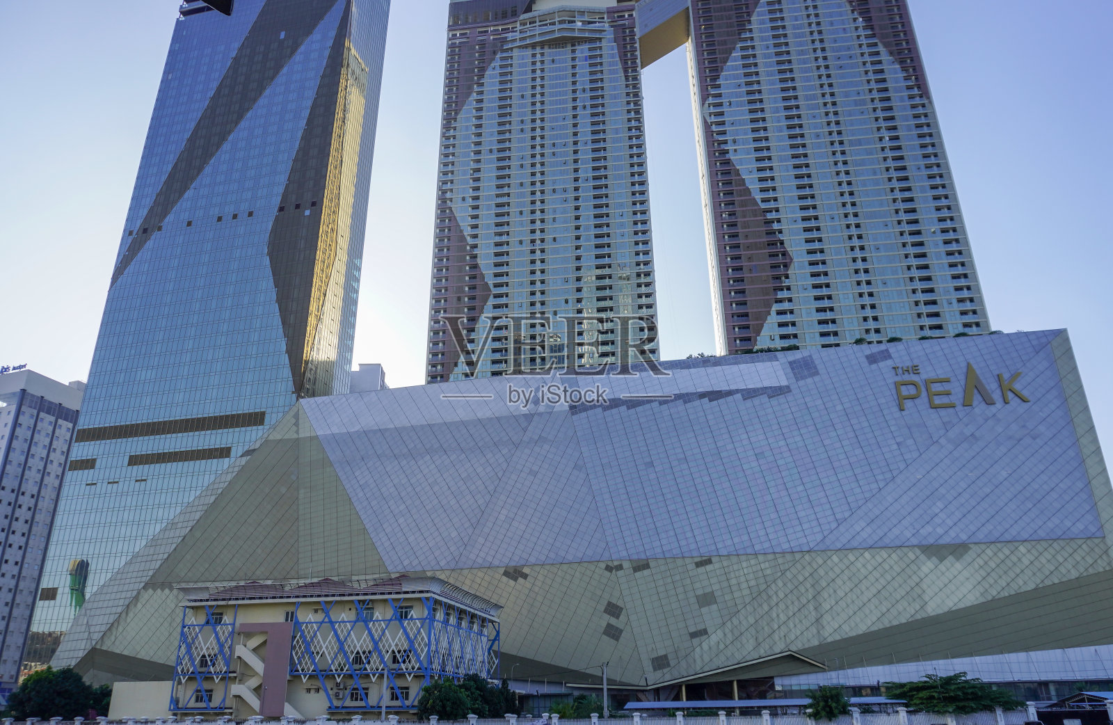 柬埔寨首都金边的街道。摩天大楼照片摄影图片