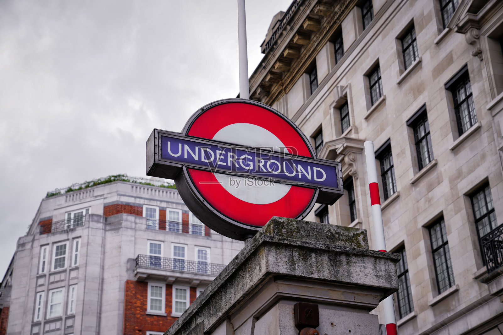 贝克街和马里波恩路交界处:NW1伦敦贝克街地铁站，地铁站，英格兰，英国，大不列颠，欧洲照片摄影图片