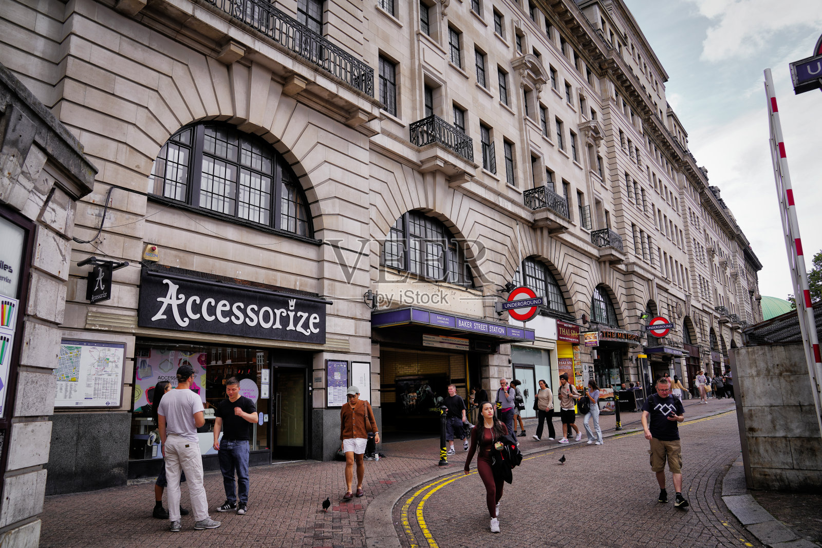贝克街和马里波恩路交界处:NW1伦敦贝克街地铁站，地铁站，英格兰，英国，大不列颠，欧洲照片摄影图片