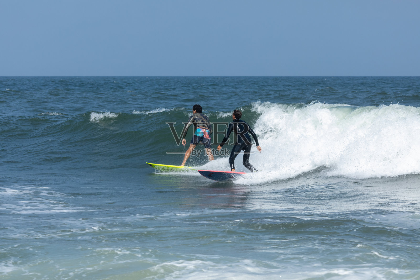 2024年,飓风埃内斯托过后的新泽西冲浪照片摄影图片
