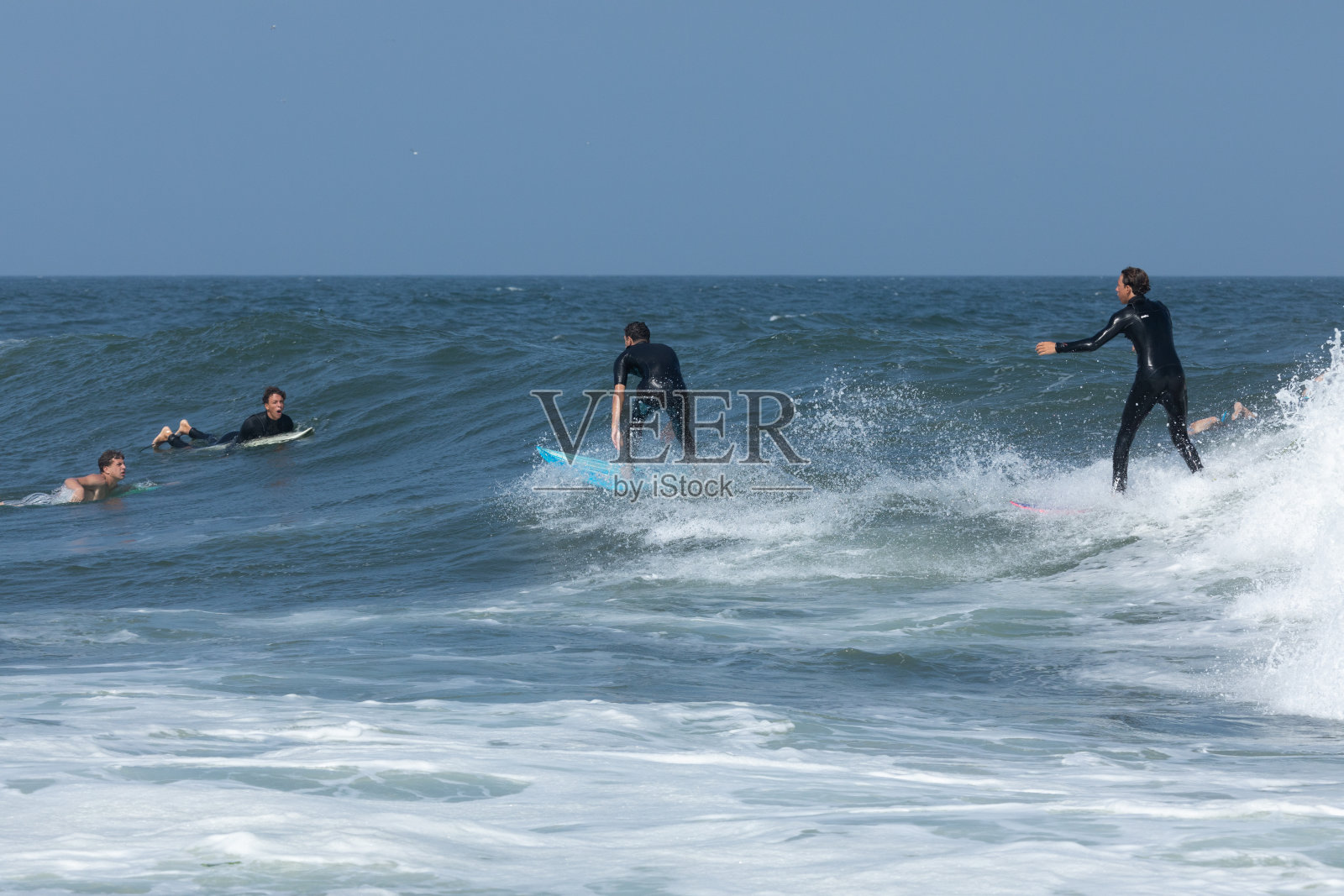 2024年，飓风埃内斯托过后的新泽西冲浪照片摄影图片