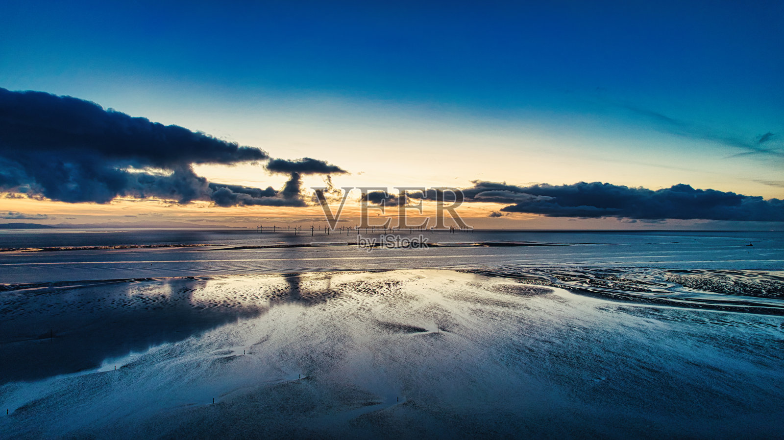 宁静的海滩日落照片摄影图片