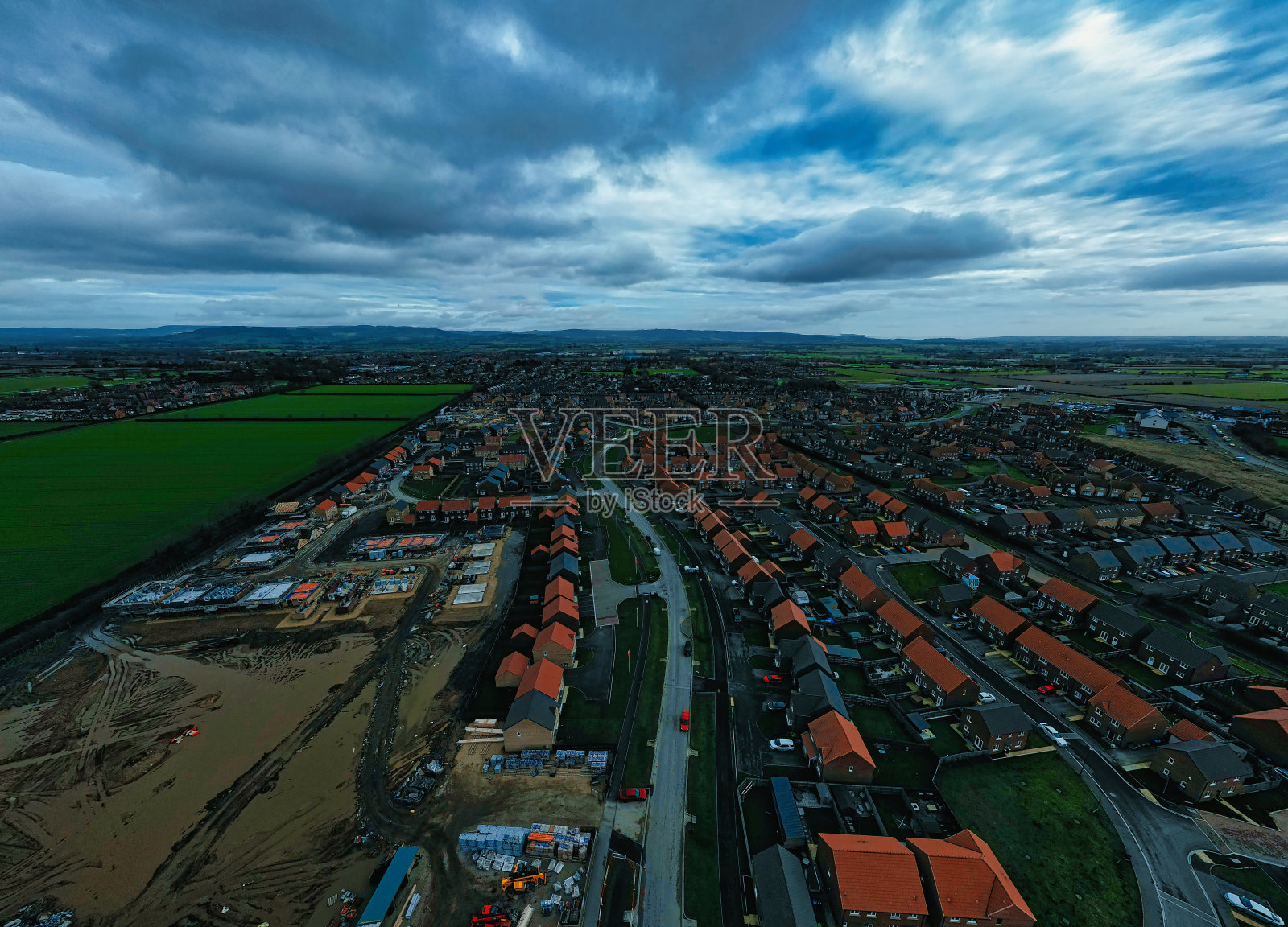 郊区社区的鸟瞰图照片摄影图片