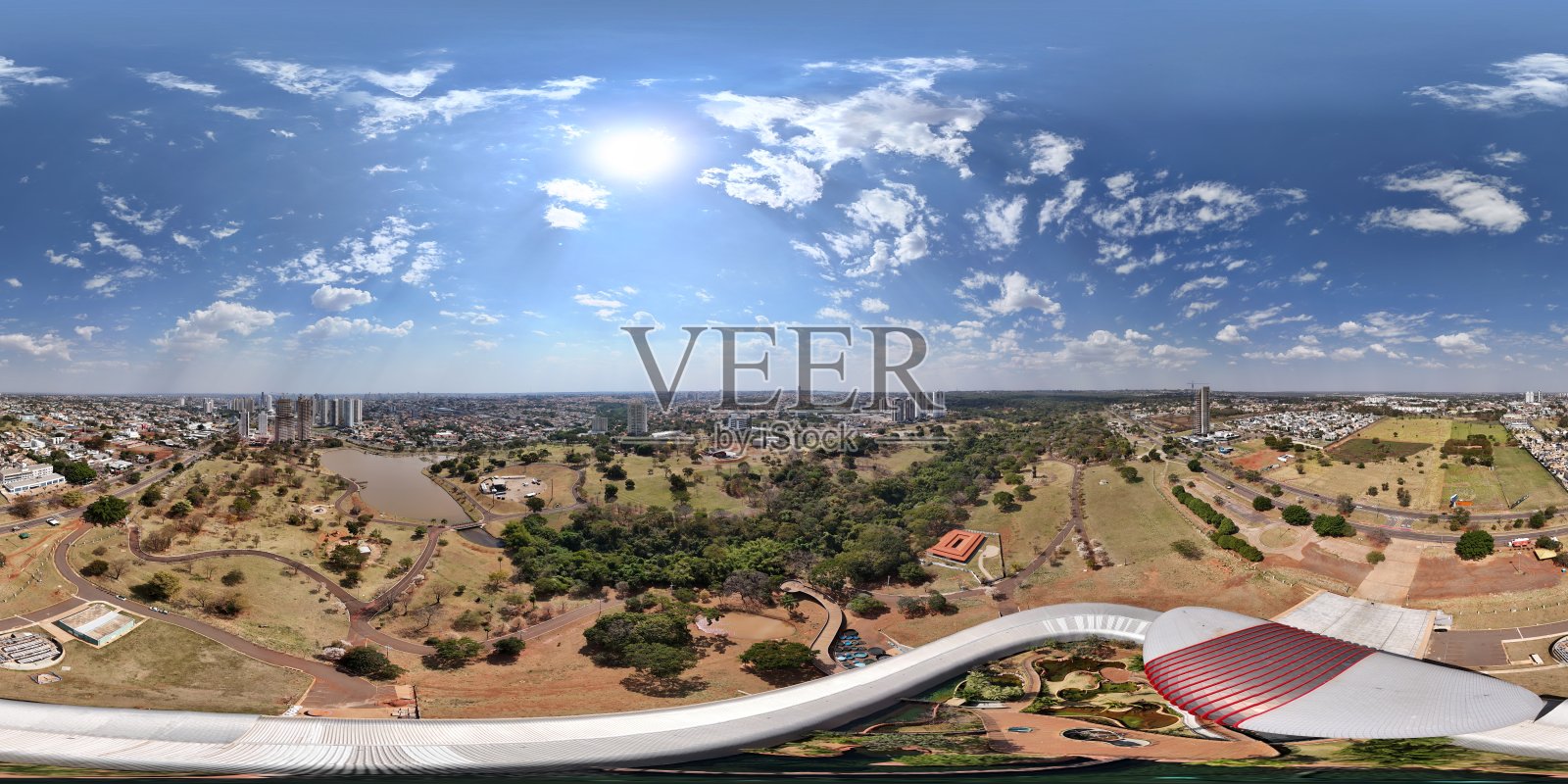 在巴西南马托格罗索州坎波格兰德的Parque das Nações Indígenas，用无人机拍摄的潘塔纳尔生物公园360度航拍照片照片摄影图片