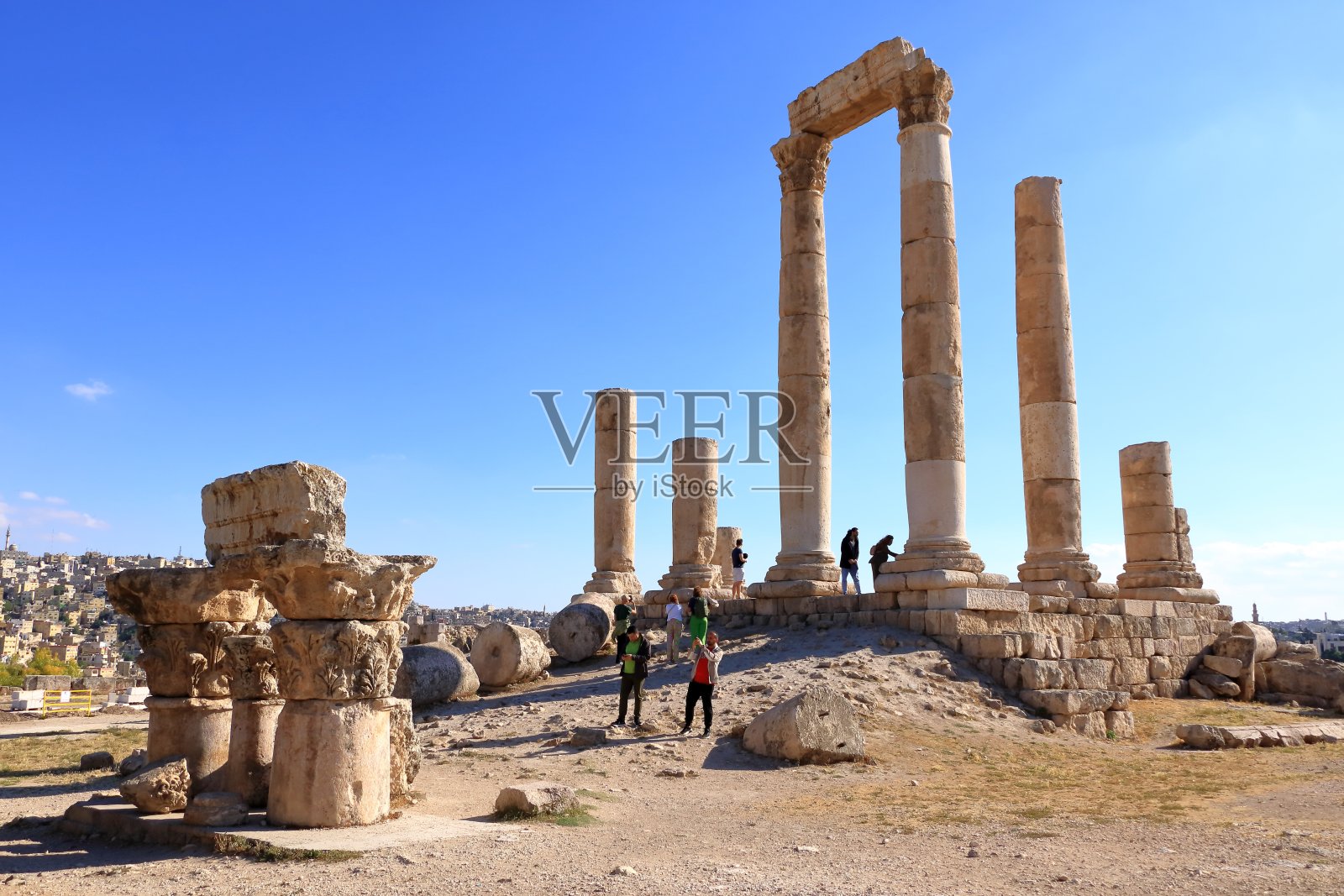 约旦安曼:赫拉克勒斯神庙的废墟照片摄影图片