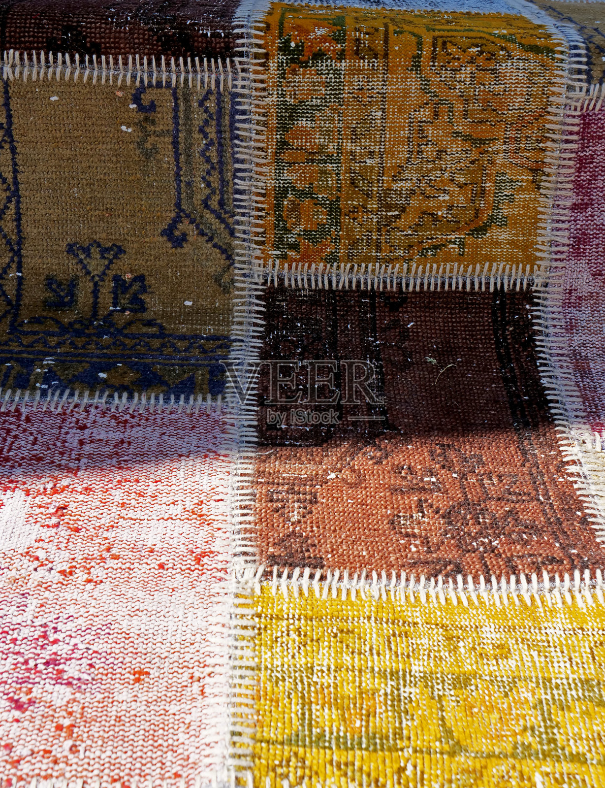 市场上的传统手工土耳其地毯照片摄影图片