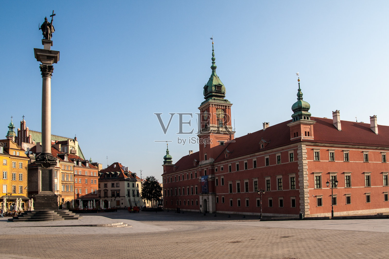华沙的皇家城堡和西吉斯蒙德圆柱照片摄影图片