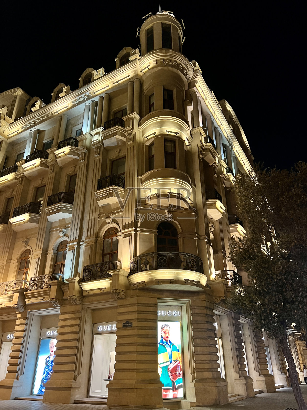 夜晚的巴库，阿塞拜疆照片摄影图片