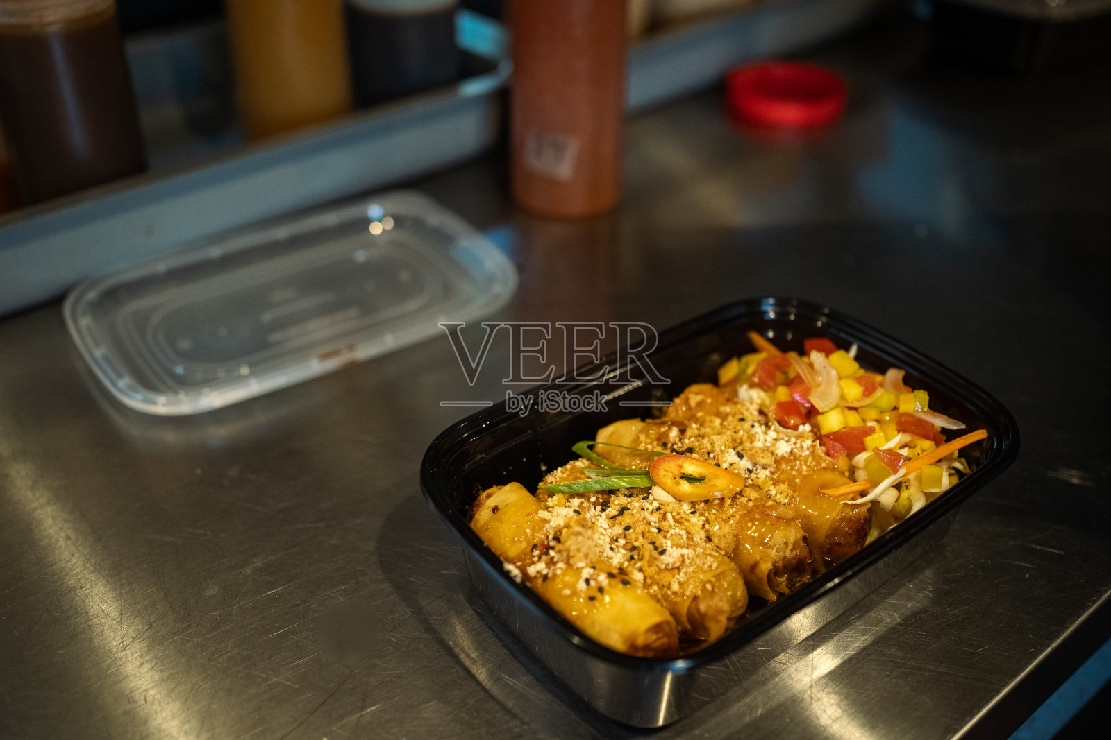 部分准备好的亚洲食品照片摄影图片