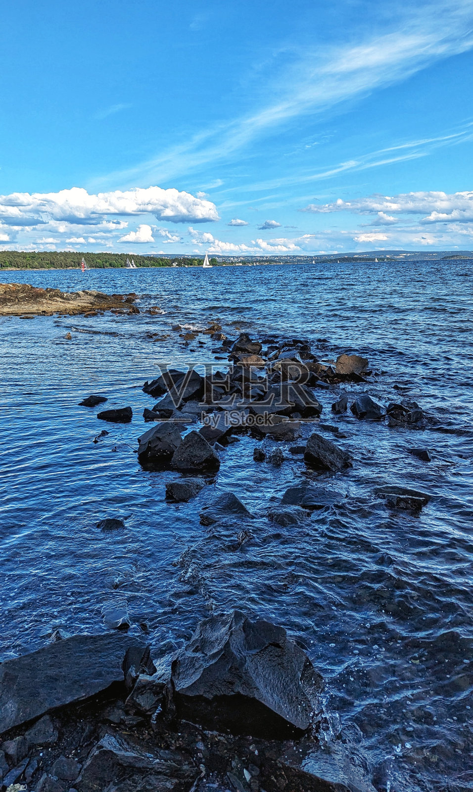 从挪威奥斯陆的Fornebu俯瞰奥斯陆峡湾照片摄影图片