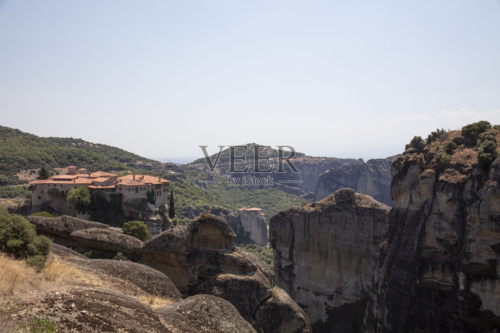 希腊迈泰奥拉的修道院和岩层照片摄影图片