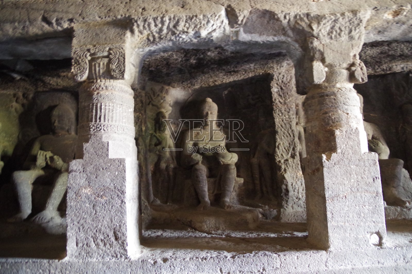 印度的艾罗拉洞穴照片摄影图片