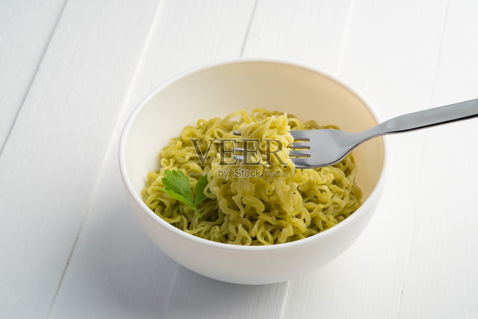 用叉子煮的日式青面照片摄影图片