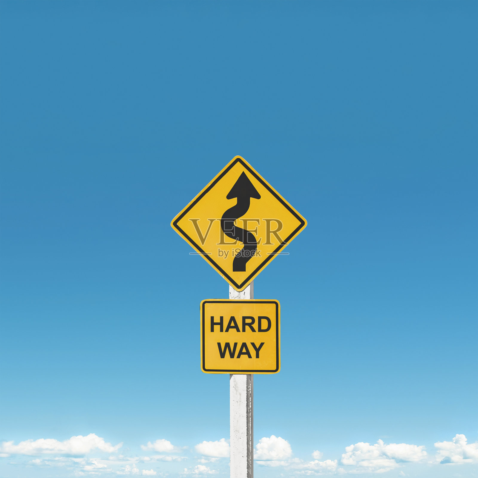 在艰难的道路上为成功而奋斗照片摄影图片