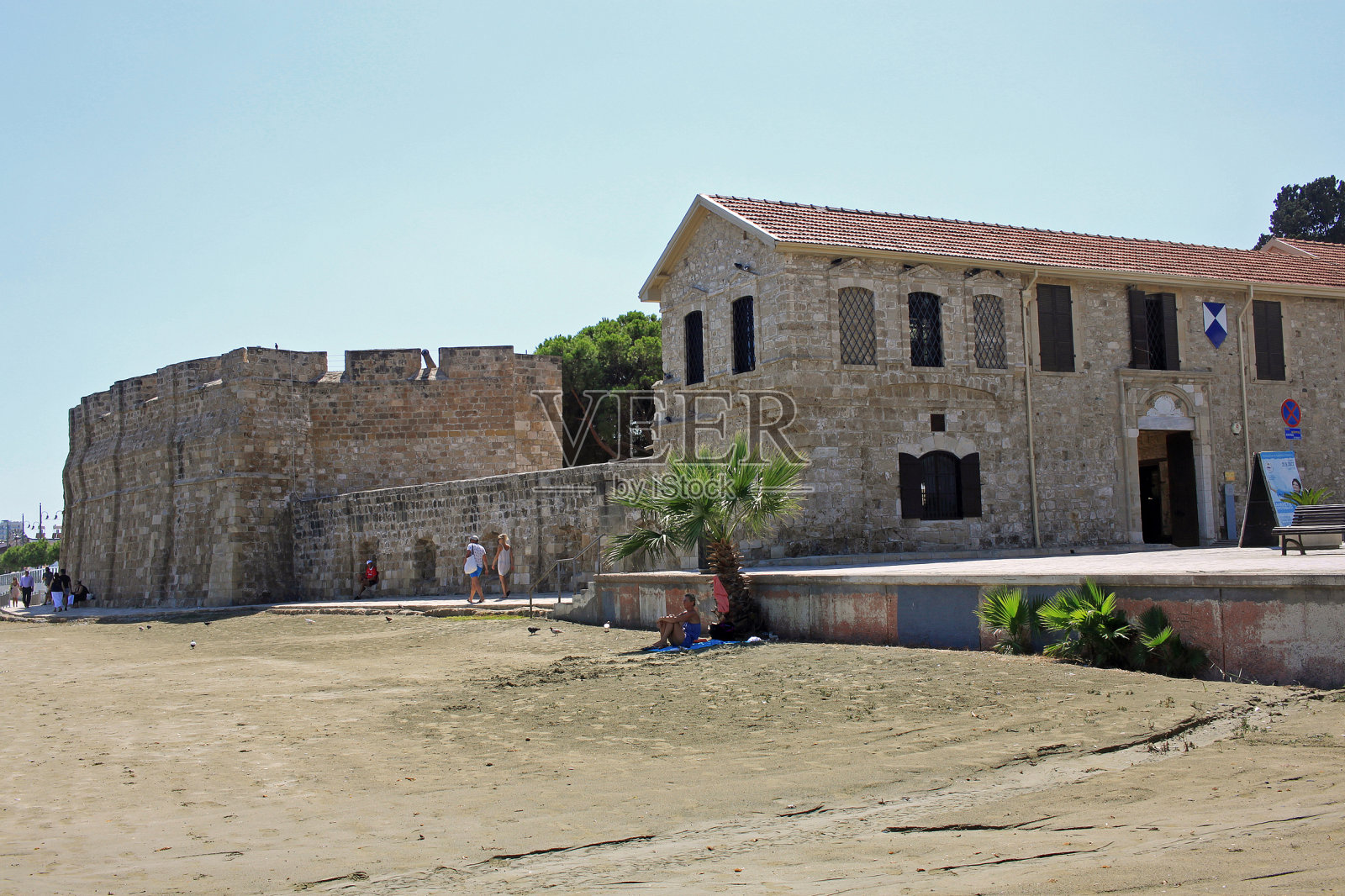 拉纳卡城堡，塞浦路斯照片摄影图片