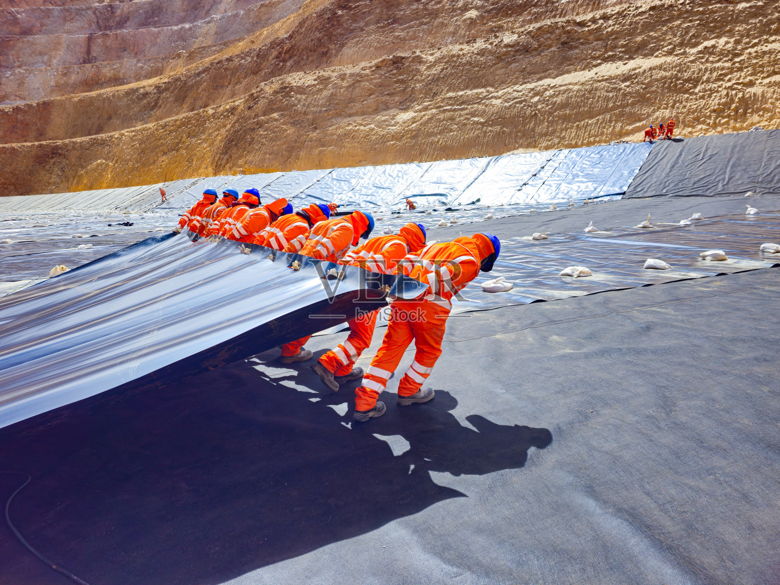 工矿土工合成材料的安装工艺照片摄影图片
