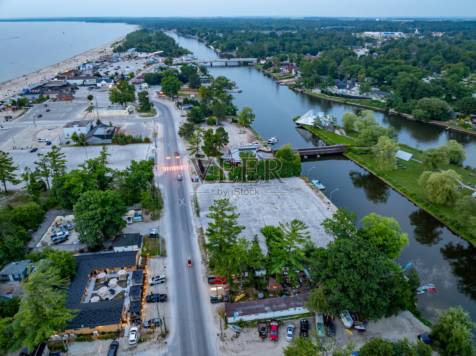 鸟瞰加拿大安大略省瓦萨加海滩照片摄影图片