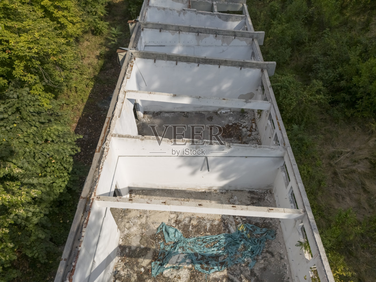 被毁坏的商业大楼没有屋顶照片摄影图片