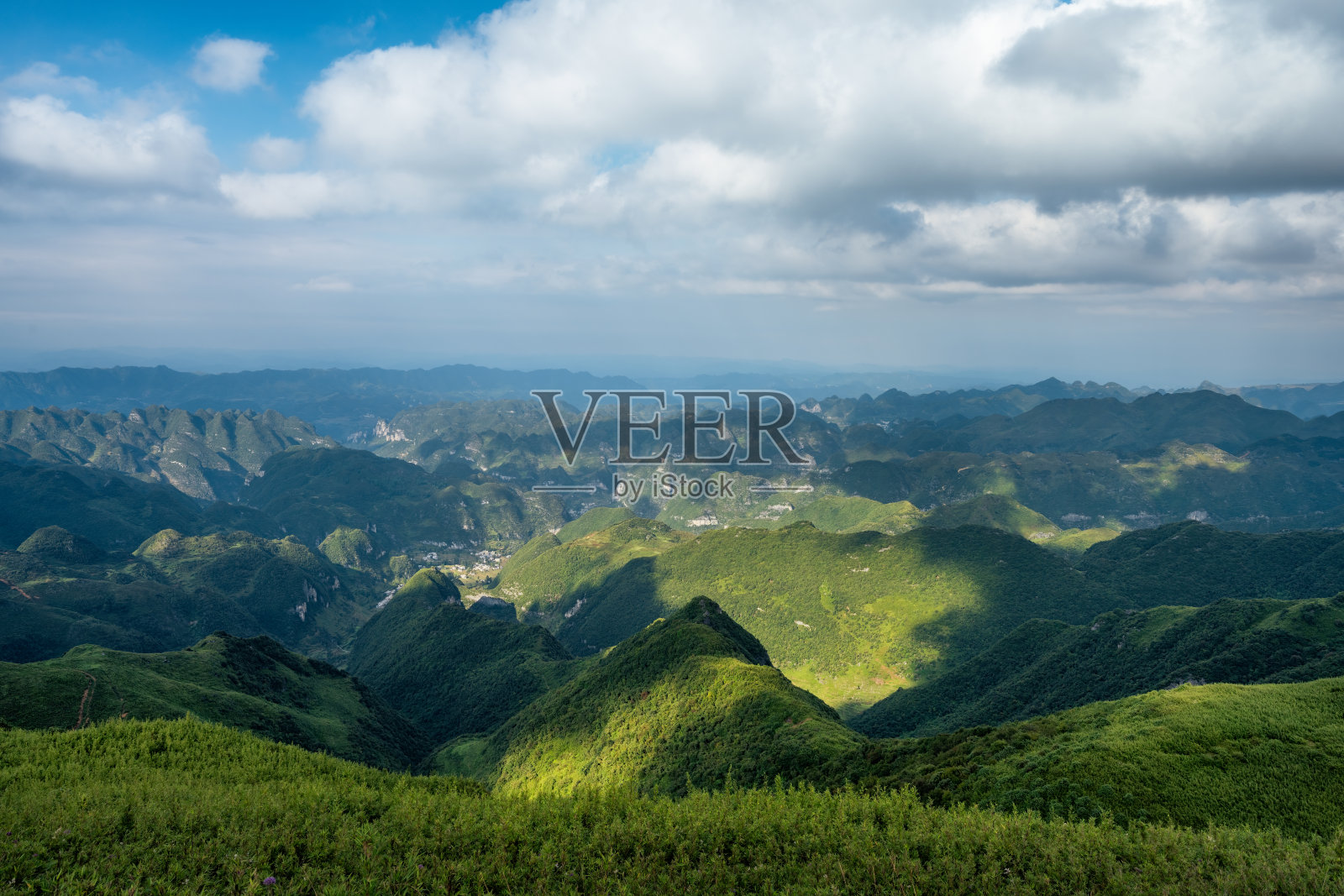 中国贵州省毕节市合漳县九彩坪风景照片摄影图片