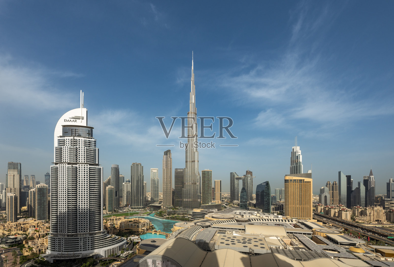 迪拜金融区摩天大楼照片摄影图片