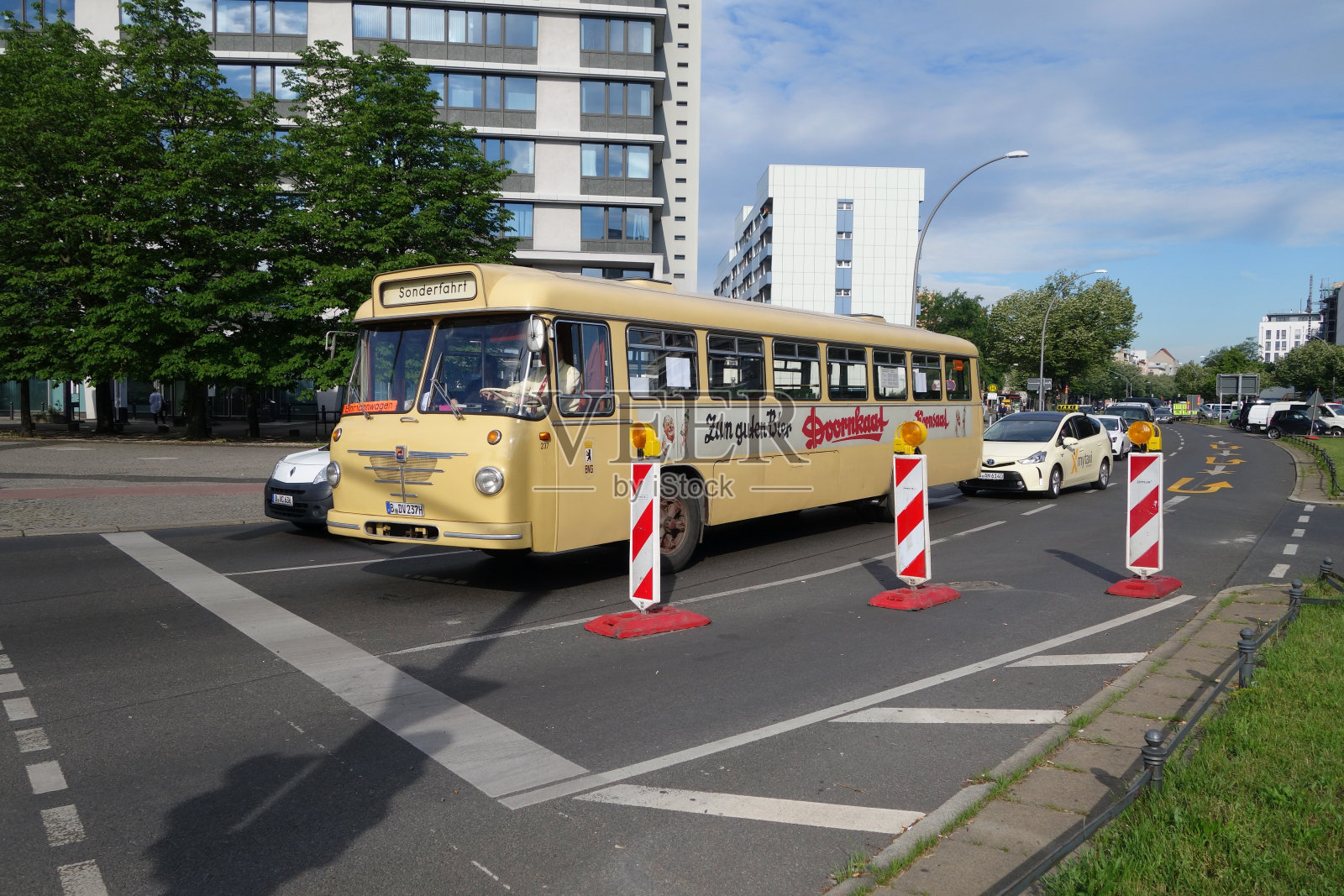 一位历史悠久的<s:1> sing参议员13D(1965 - 1969)柏林Verkehrsbetriebe。照片摄影图片