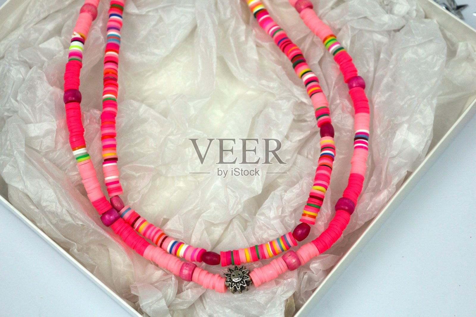 女人的礼物照片摄影图片