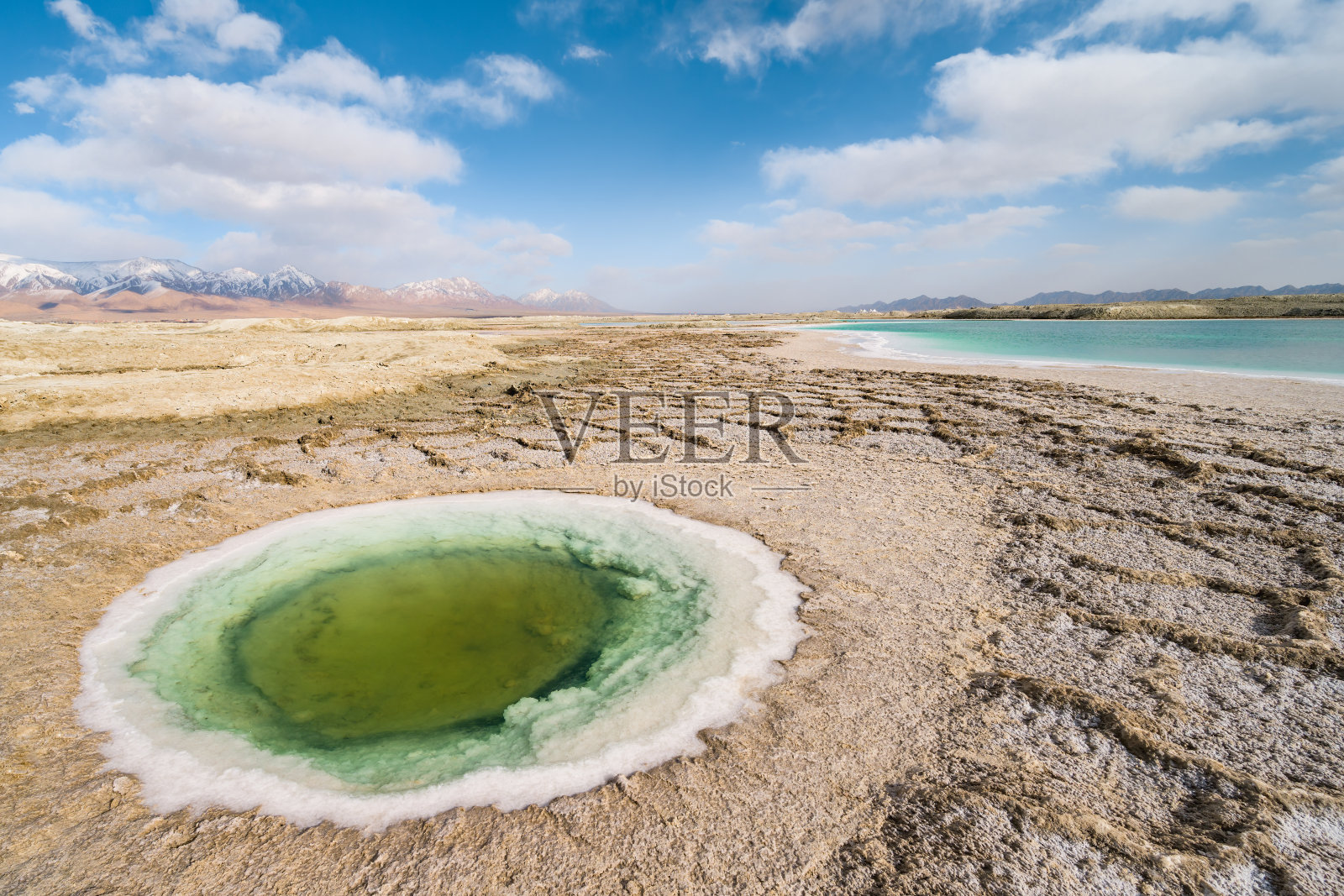 中国青海大柴旦翡翠湖风景照片摄影图片