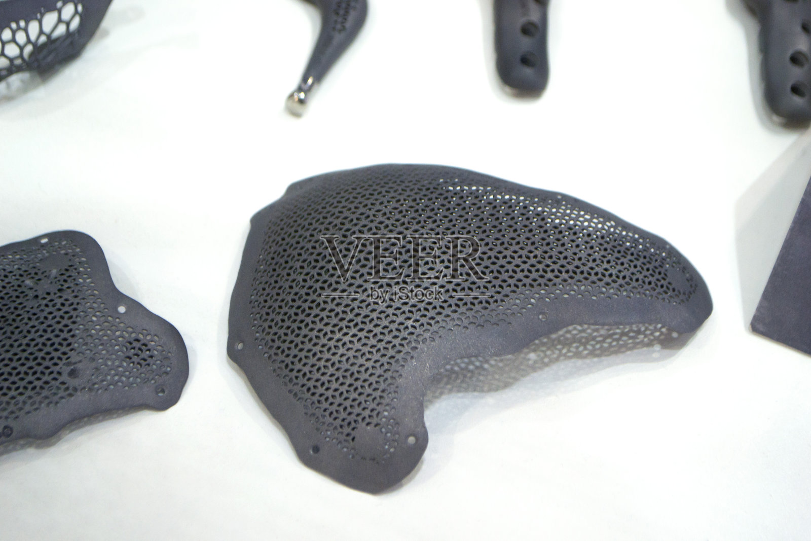 个体患者特异性颅板网格生物相容性钛3D打印机照片摄影图片