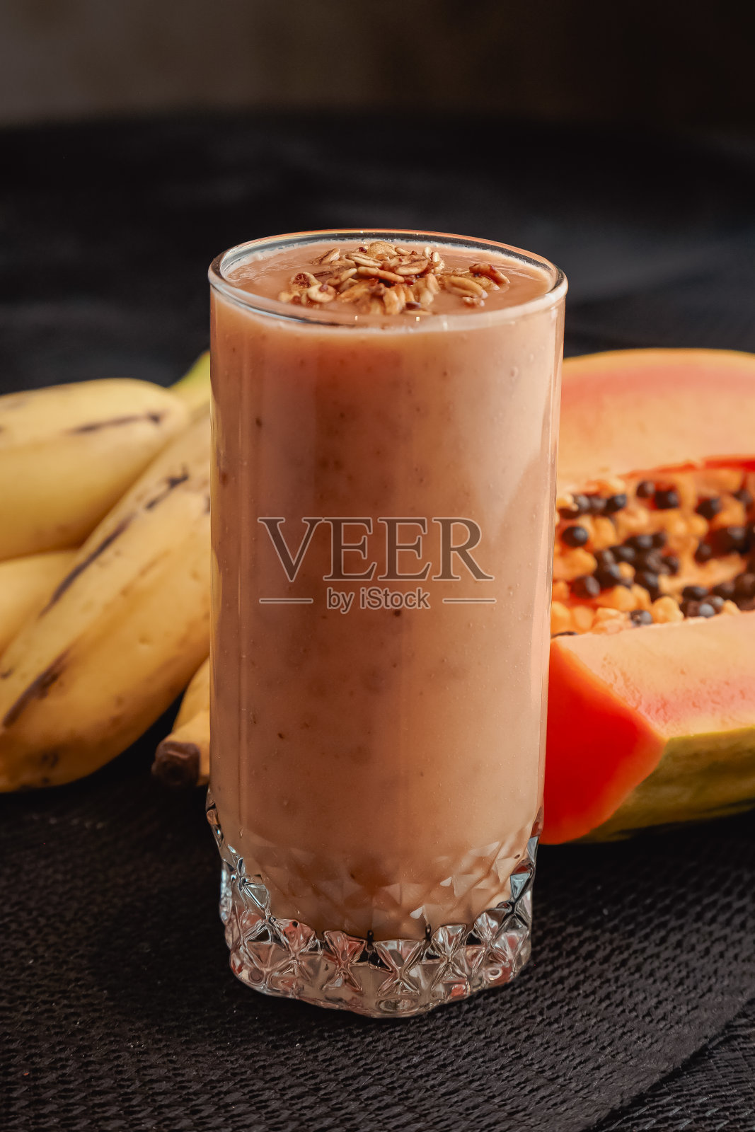 一杯香蕉木瓜汁照片摄影图片