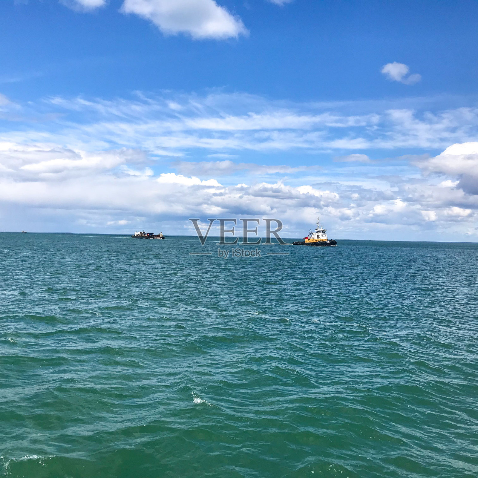 阿拉斯加拖船拖曳照片摄影图片