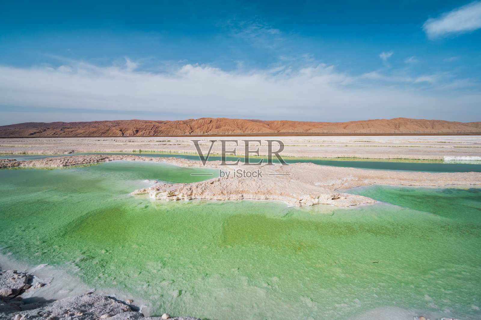 中国青海芒崖翡翠湖风景照片摄影图片