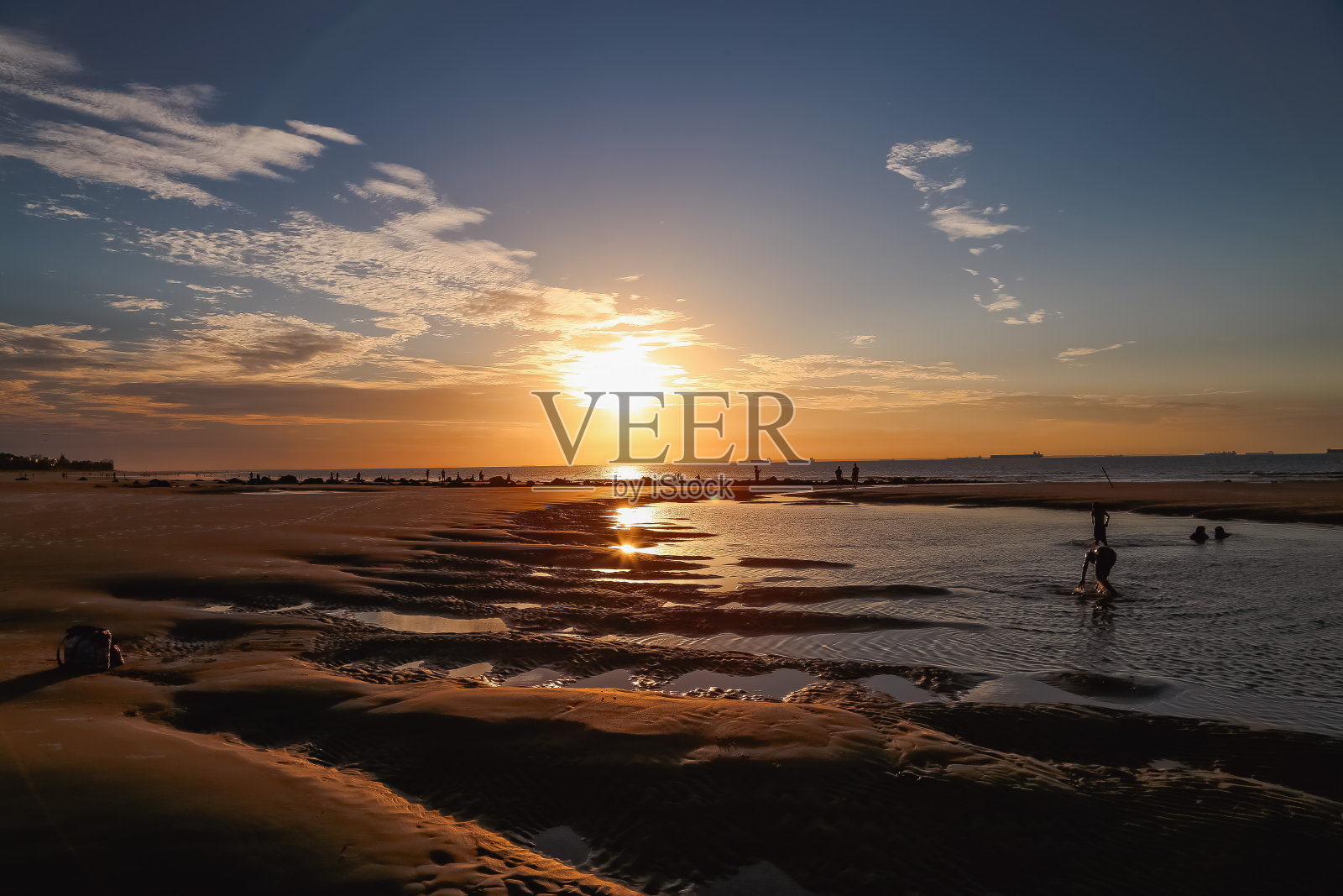 <s:1>路易斯海滩的日落照片摄影图片