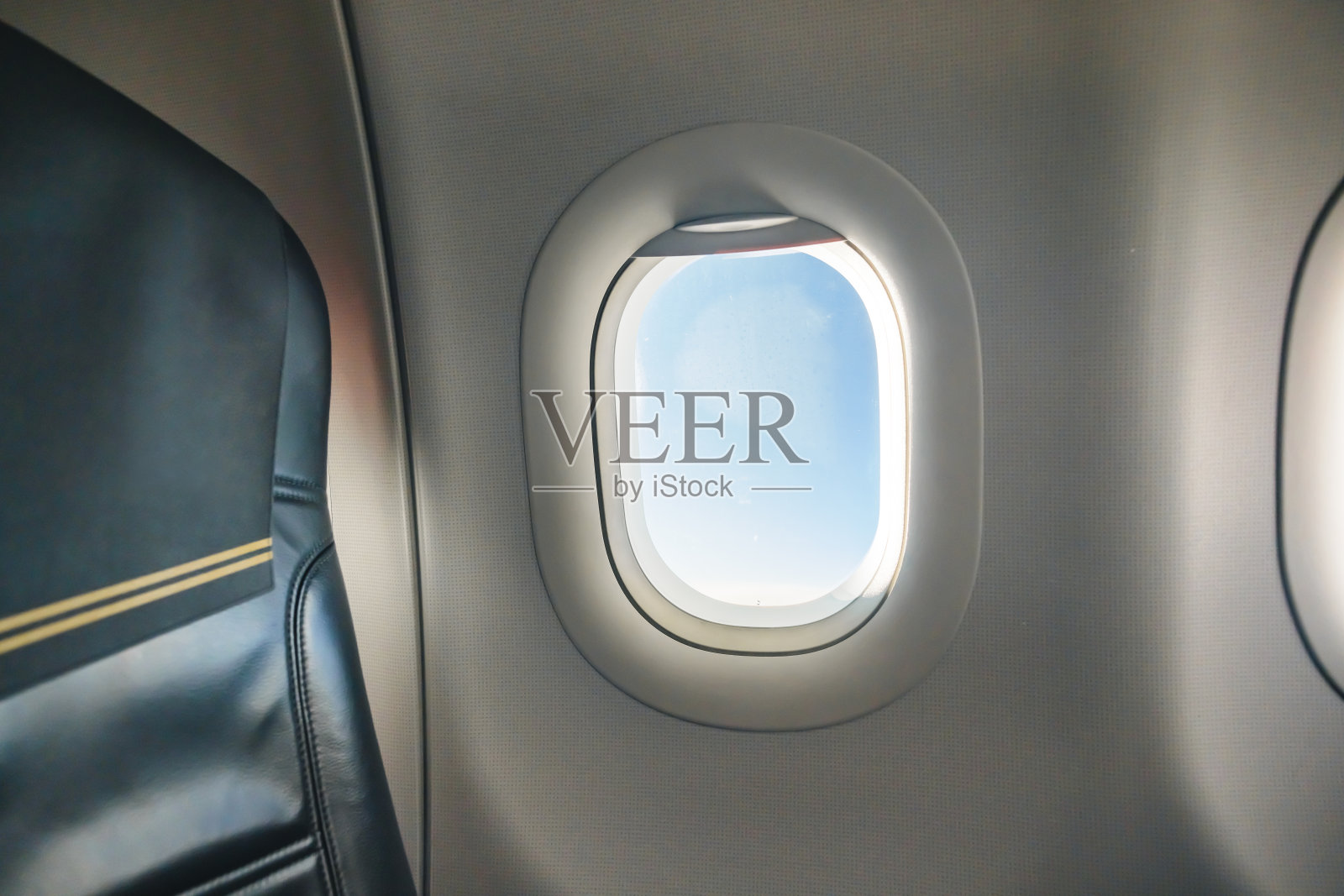 从飞机窗口看蓝天照片摄影图片