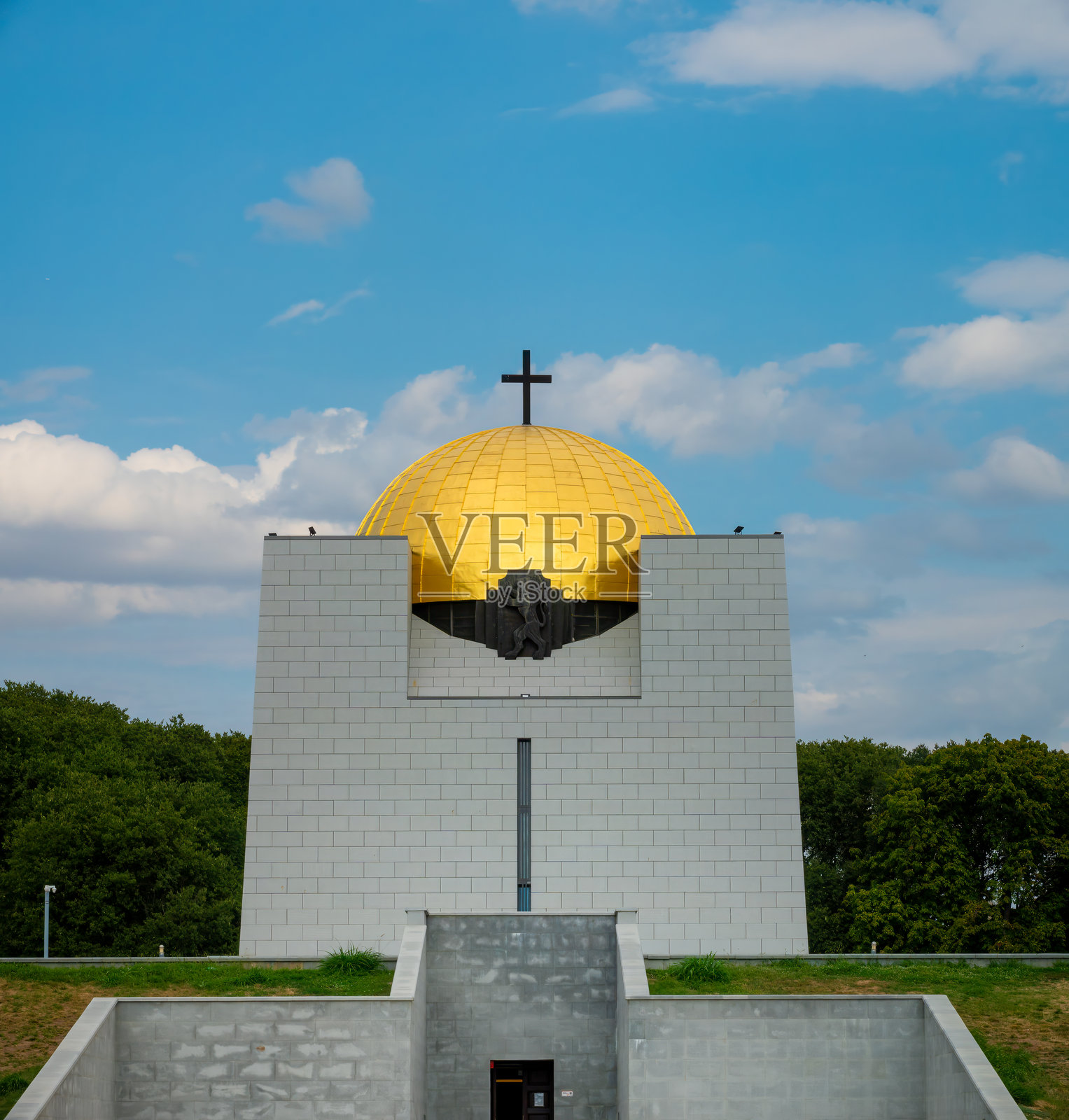 苏联风格的民族复兴英雄先贤祠，鲁塞，保加利亚照片摄影图片