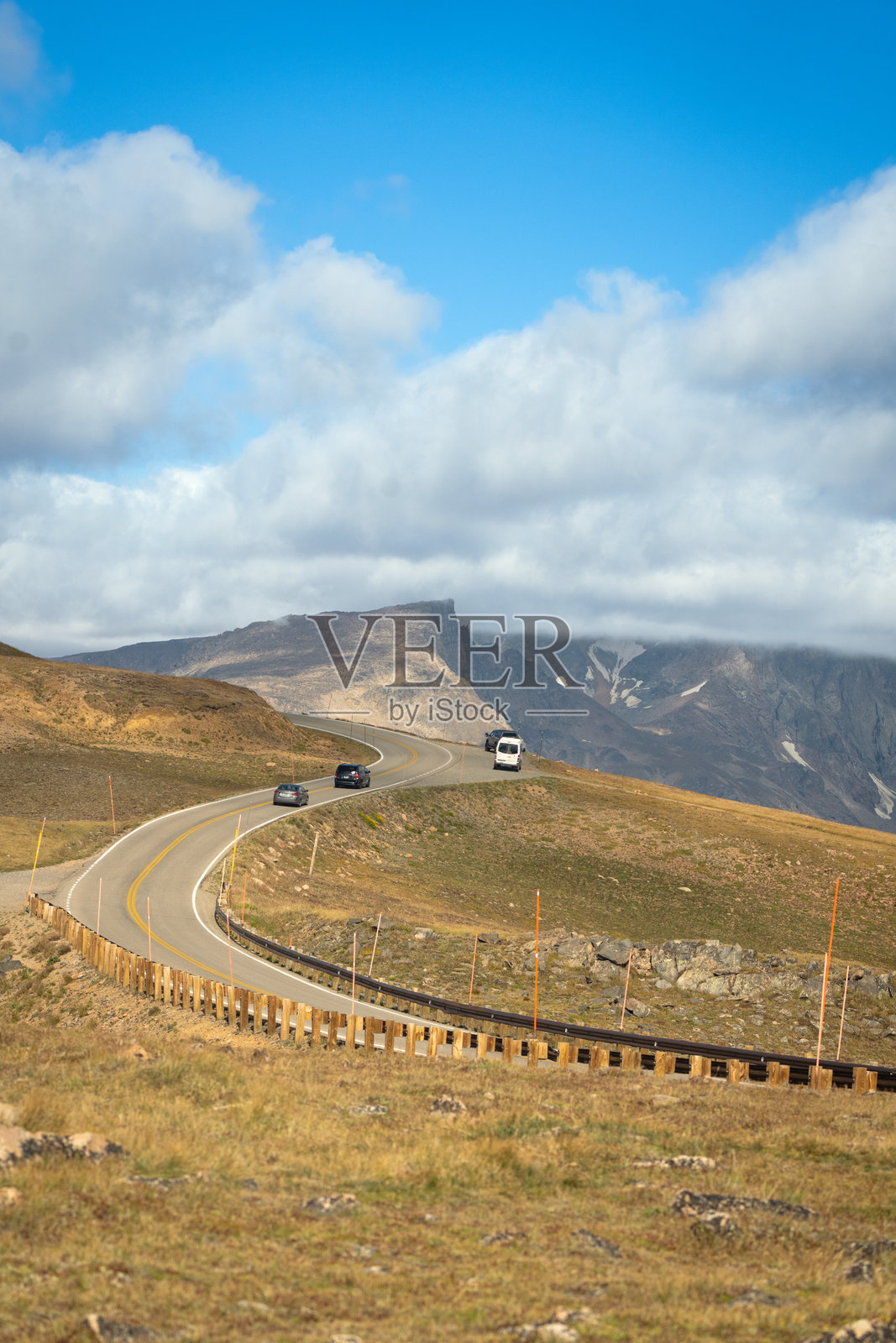 弯道山路照片摄影图片